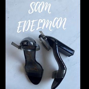 Like new black Sam Edelman Yaro Ankle Strap Block Heeled Sandals. Size 6.